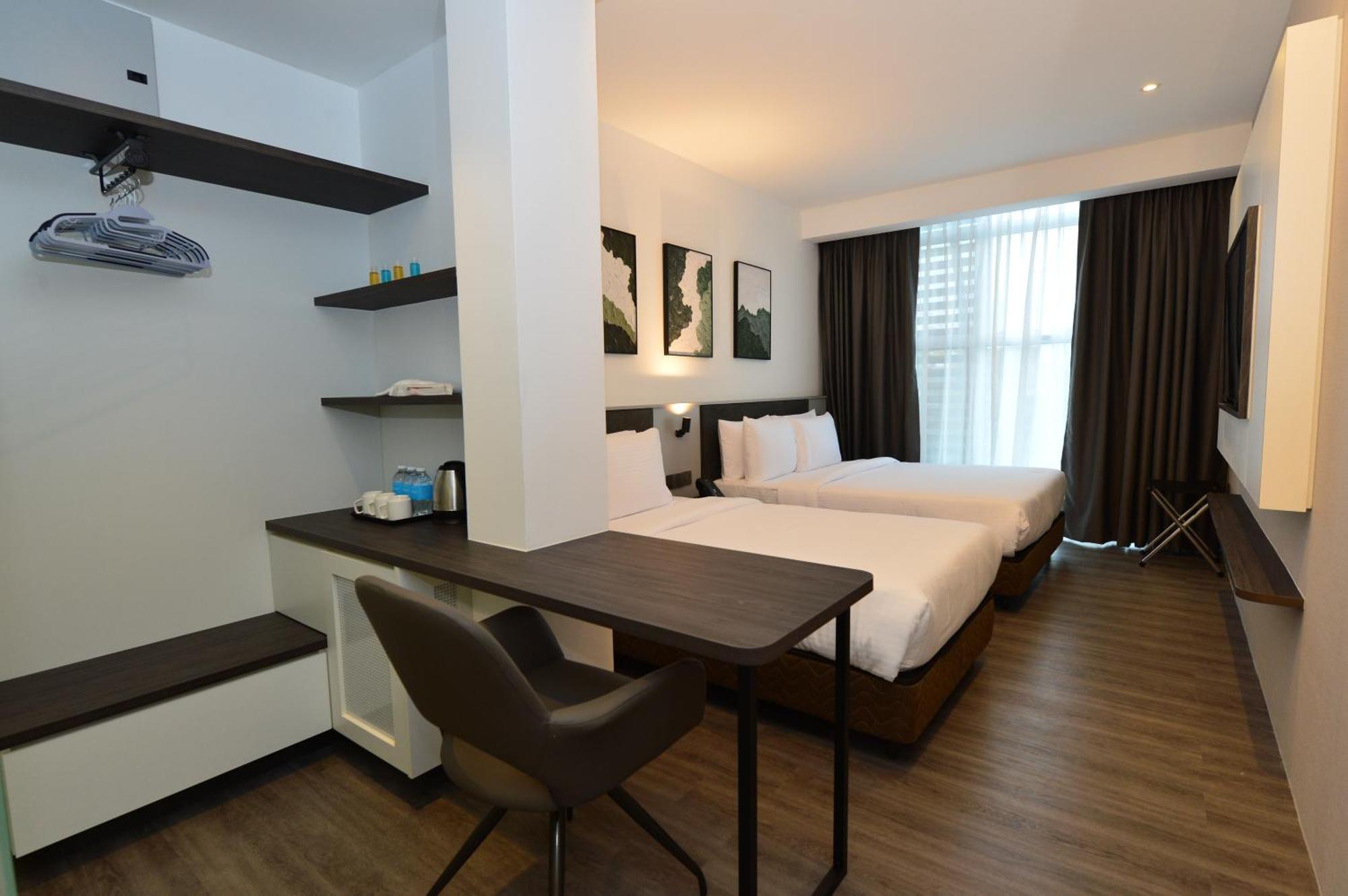 Rume Hotel Кучінг Екстер'єр фото
